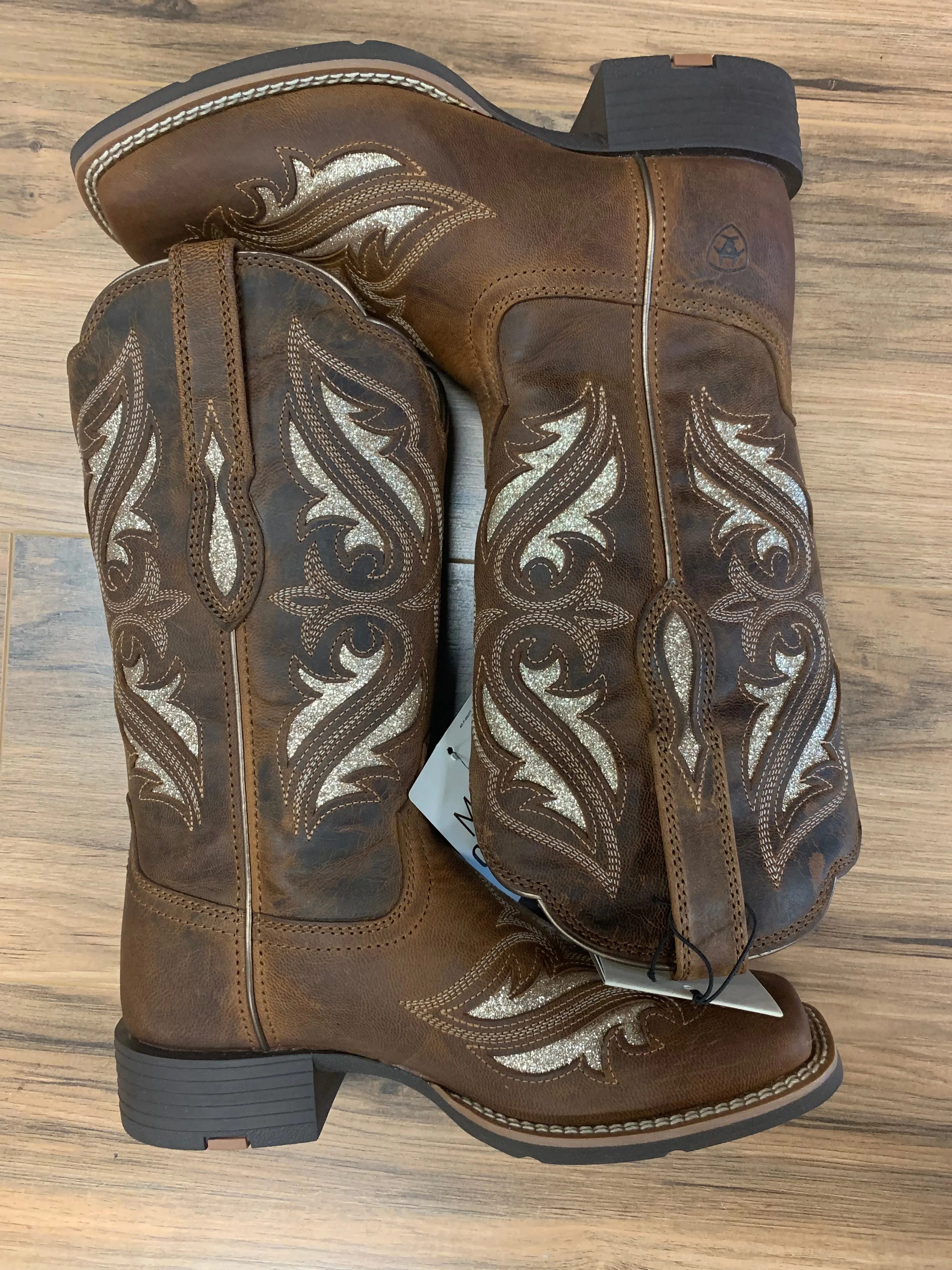 ARIAT WOMEN'S ROUND UP BLISS WESTERN BOOTS - WIDE SQUARE TOE