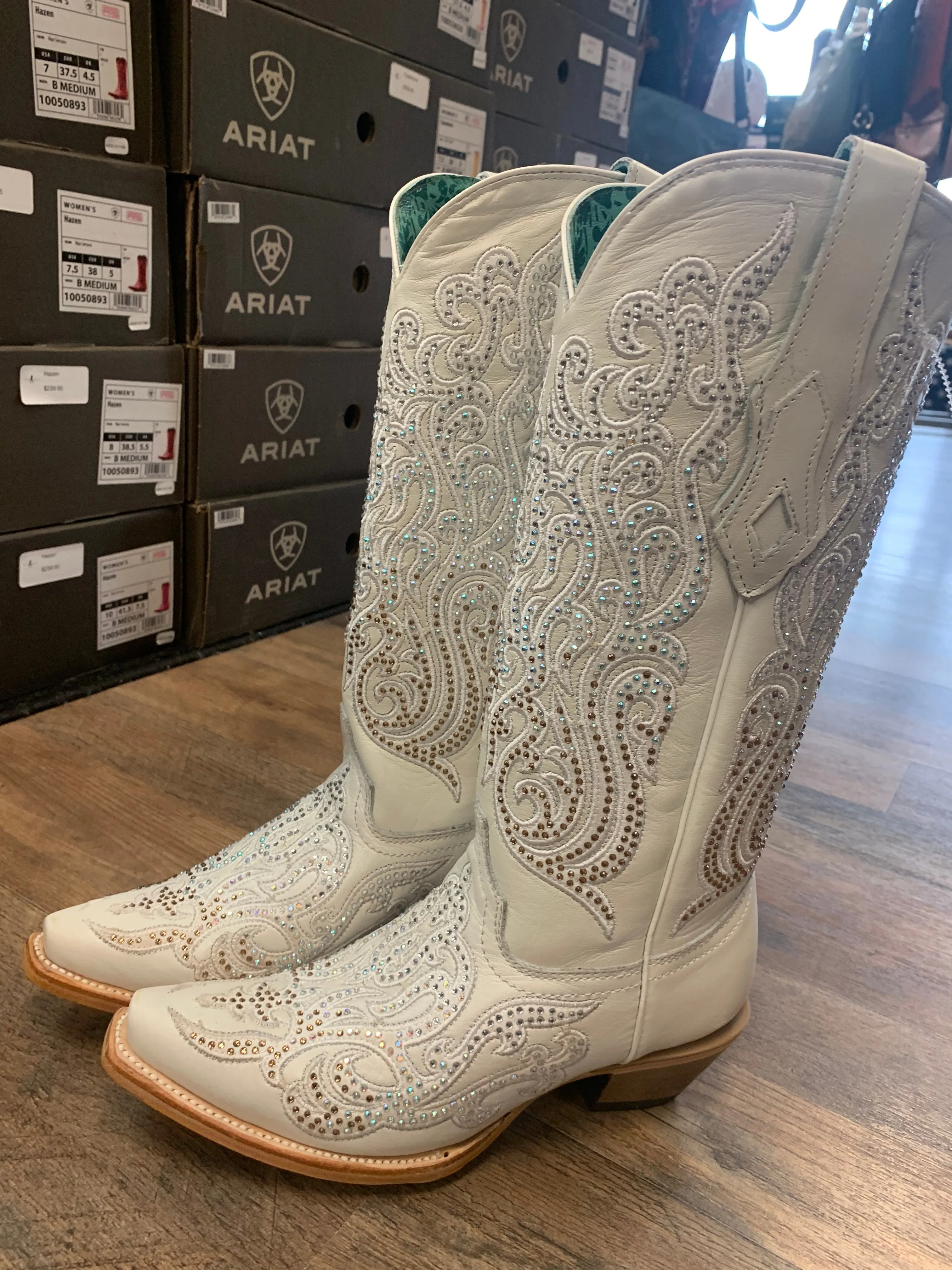 Corral Women's Crystal Embroidered Western Boots - Snip Toe