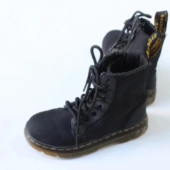 Dr. Martens combs kids boots