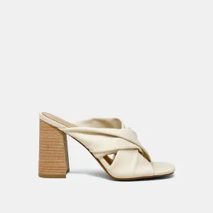 Fiji Bone Shoe