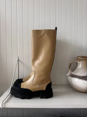 Ganni boots (size 41)