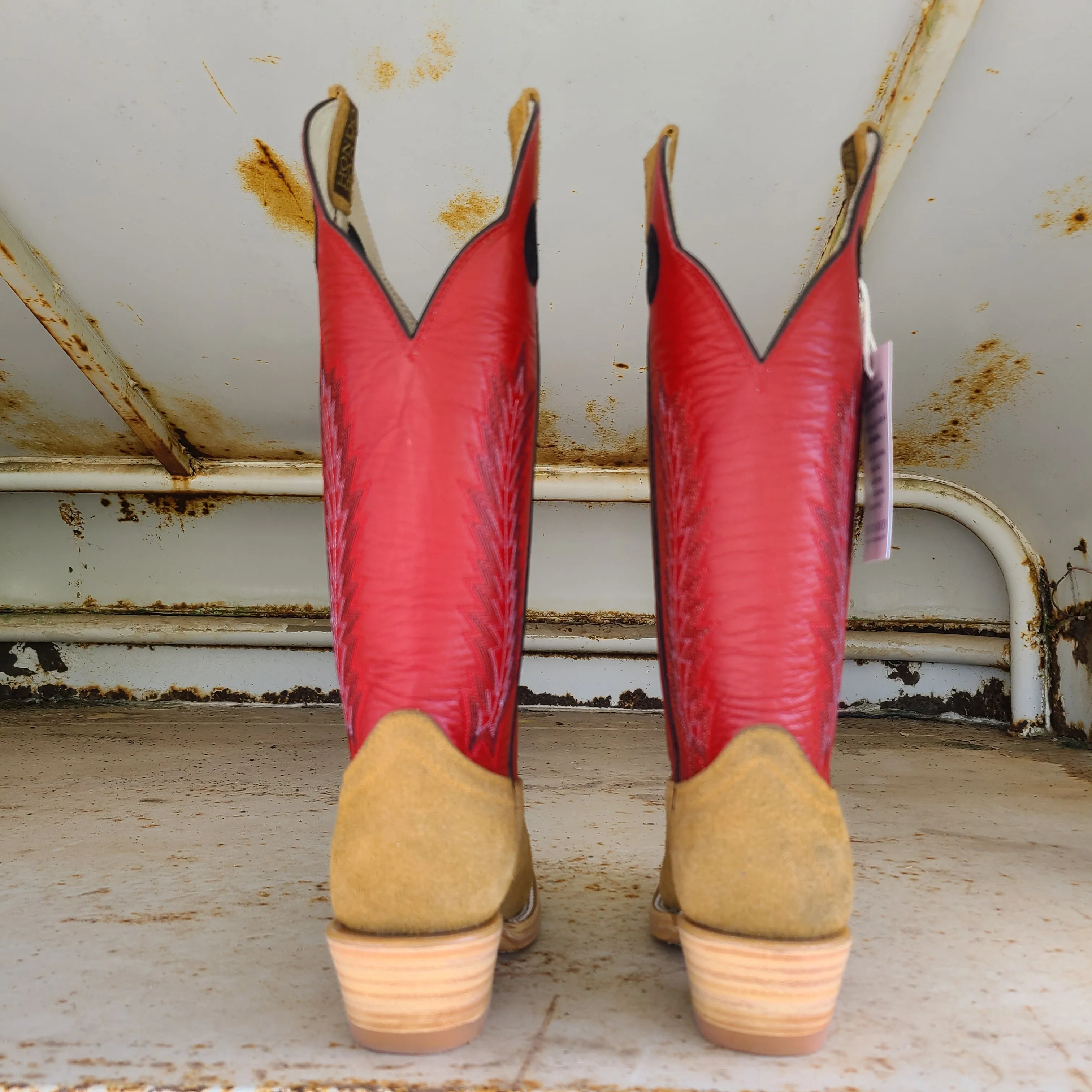 Hondo Picosa Creek Exclusive Maple Roughout w/Red Cow  - The Bailey Boot
