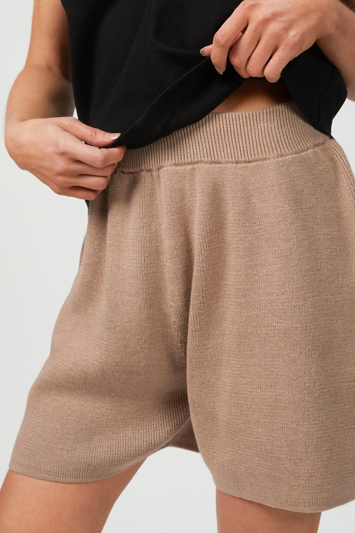 LOUNGE SHORTS