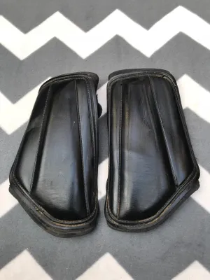 Mark Todd brushing boots full size FREE POSTAGE