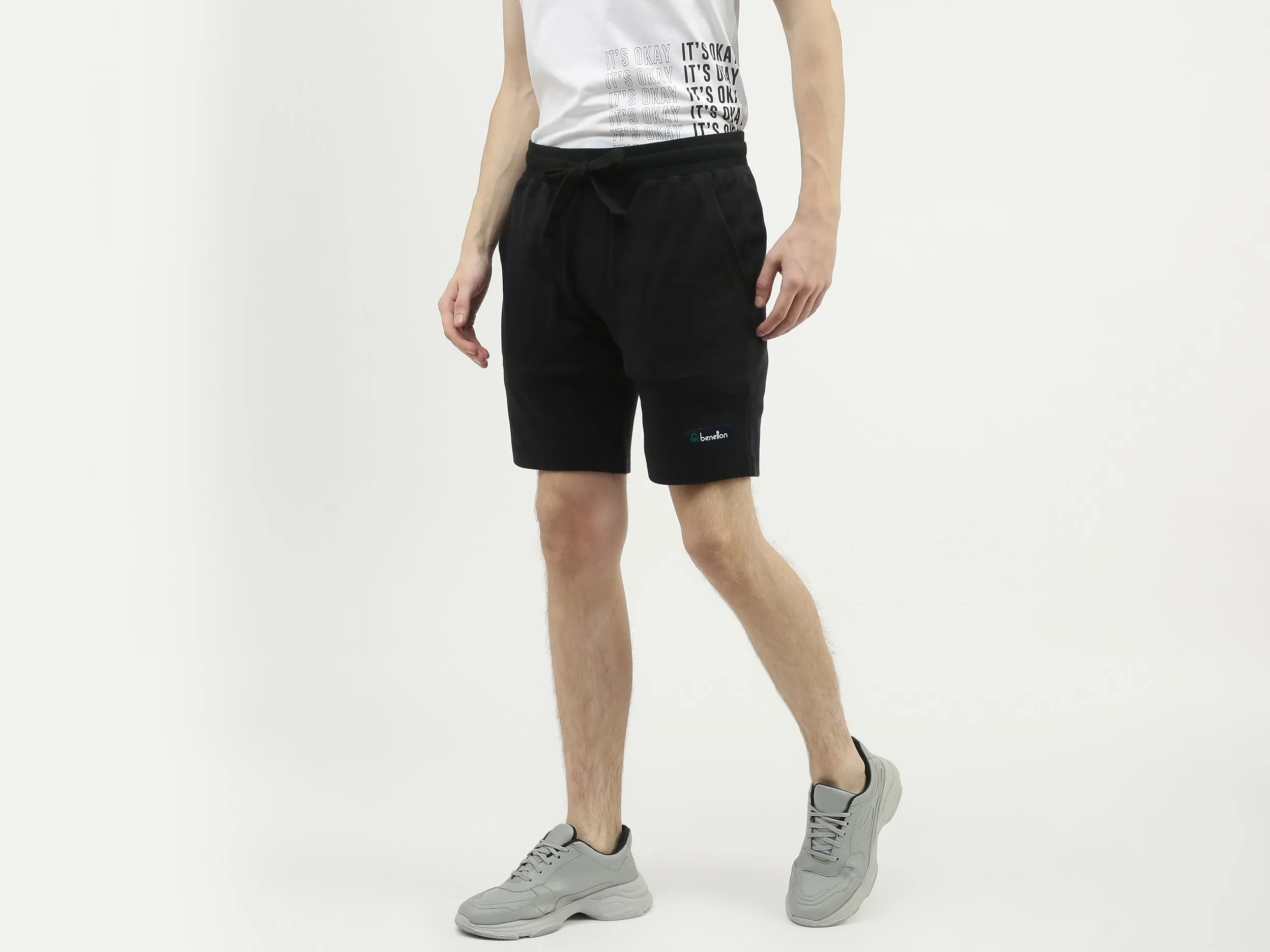 Men Solid Regular Fit Shorts