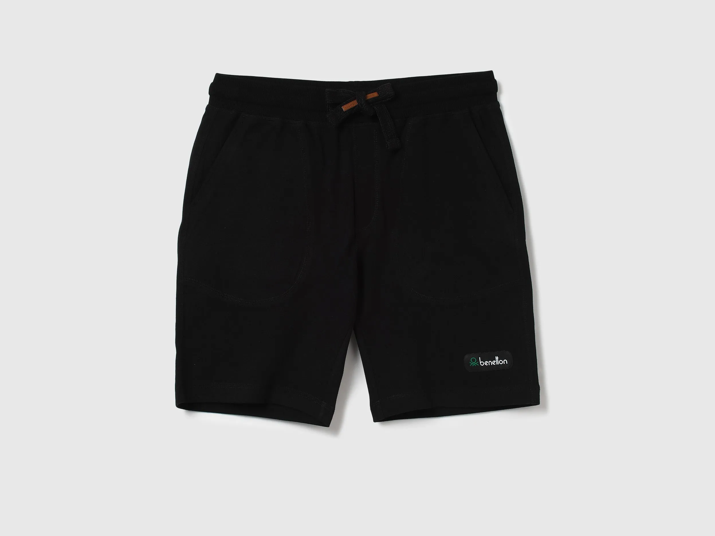 Men Solid Regular Fit Shorts