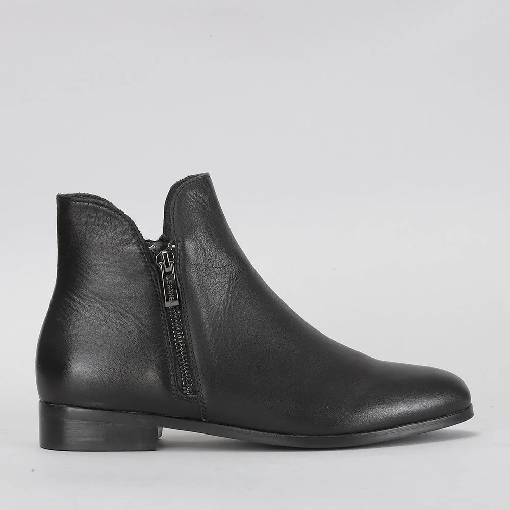 Ming - Black
