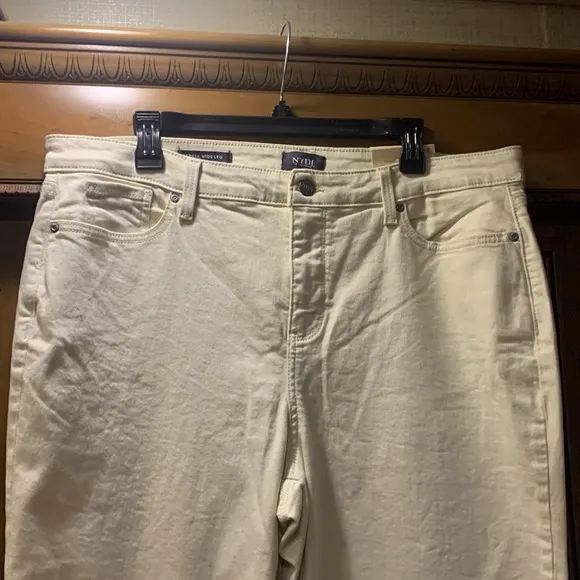 NWT NYDJ Theresa Wide Leg Teresa Wide Leg Jeans in White Creek Size 16