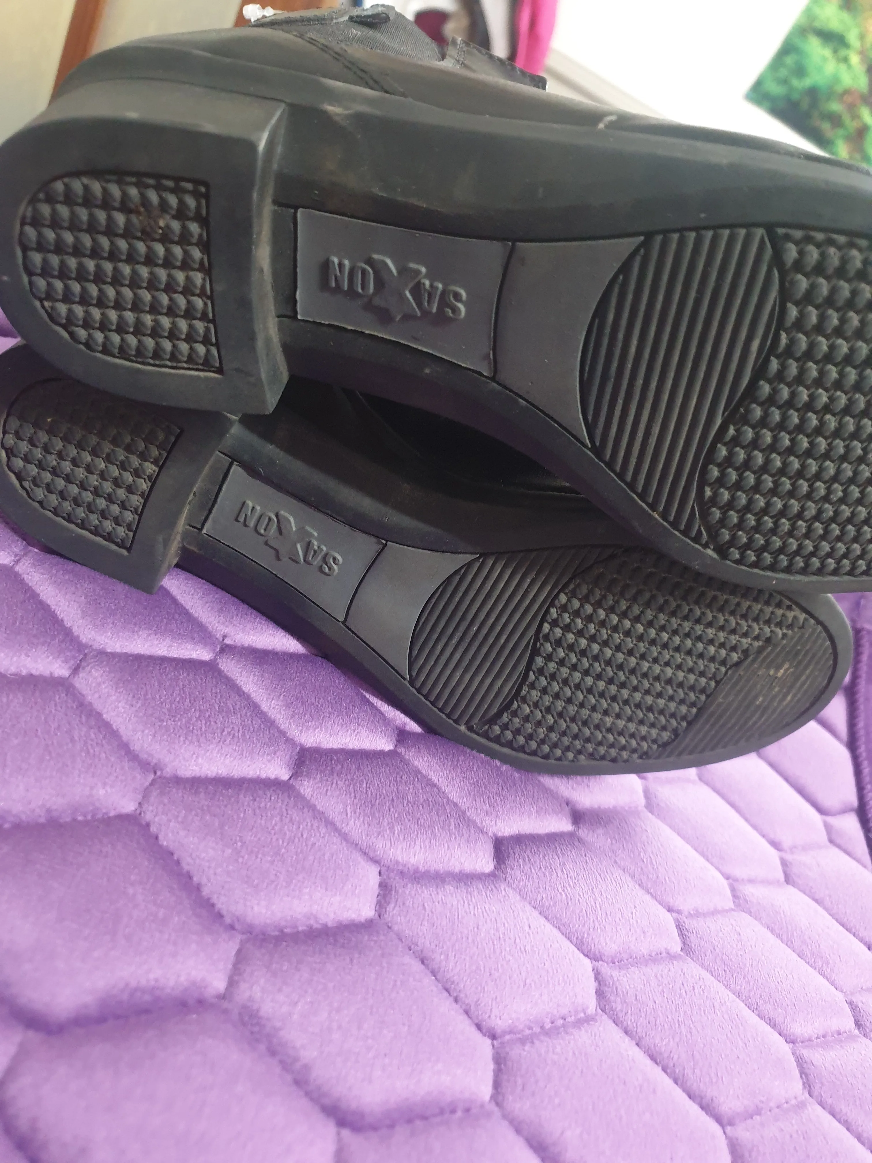 Saxon kids jodhpur boots black leather size 2
