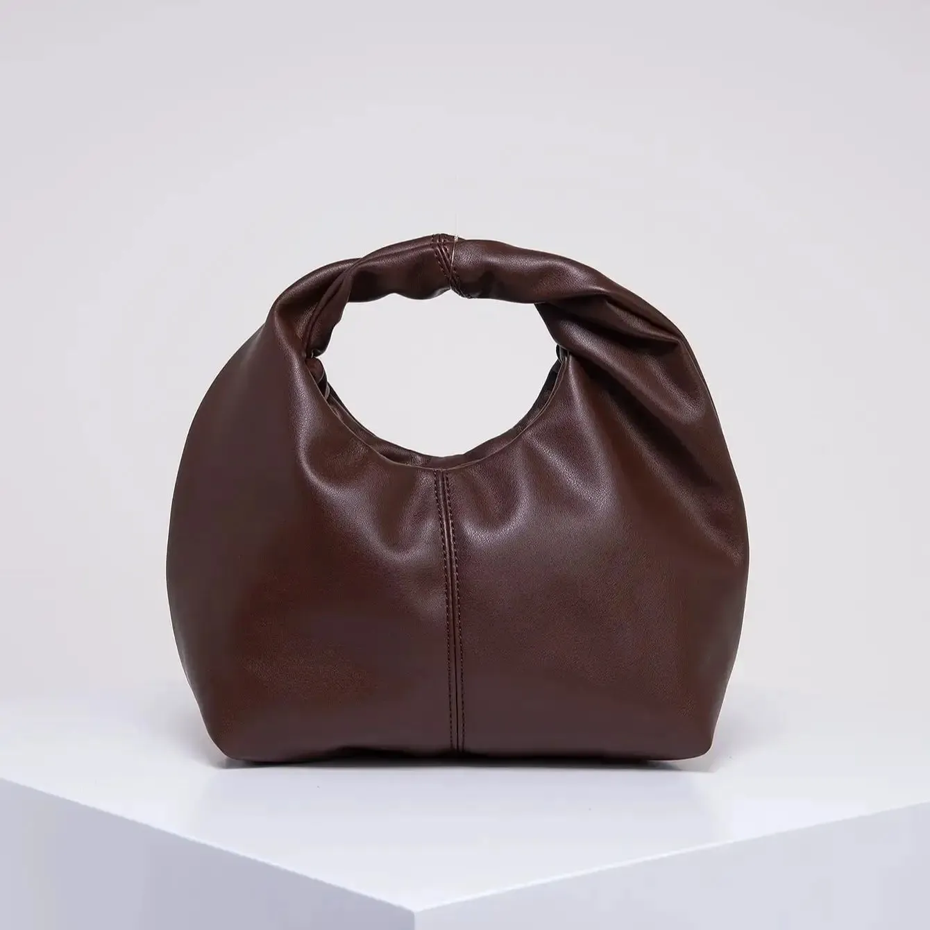 Sculpted Handle Handbag: Modern Elegance