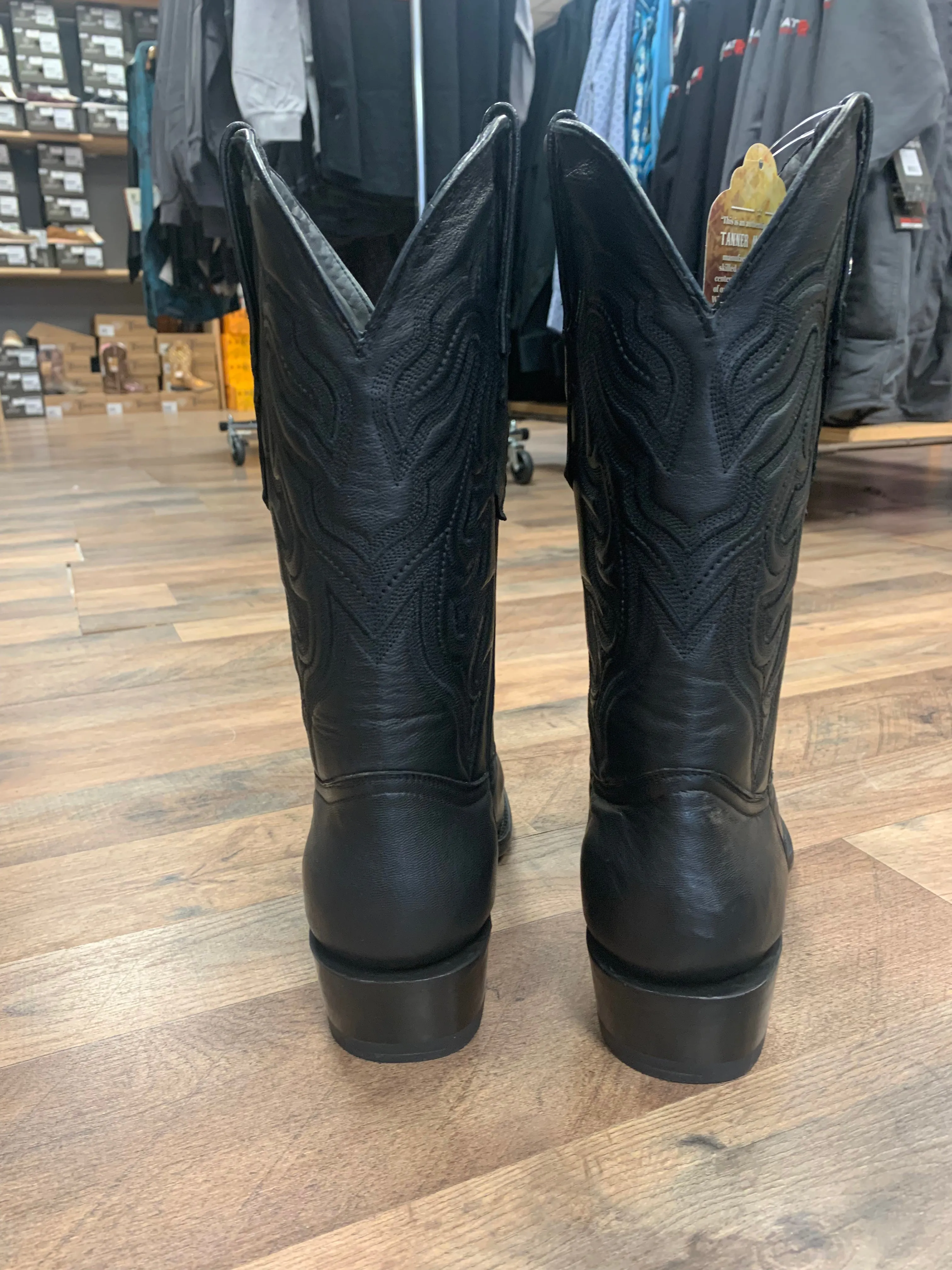 Tanner Mark Black Round Toe