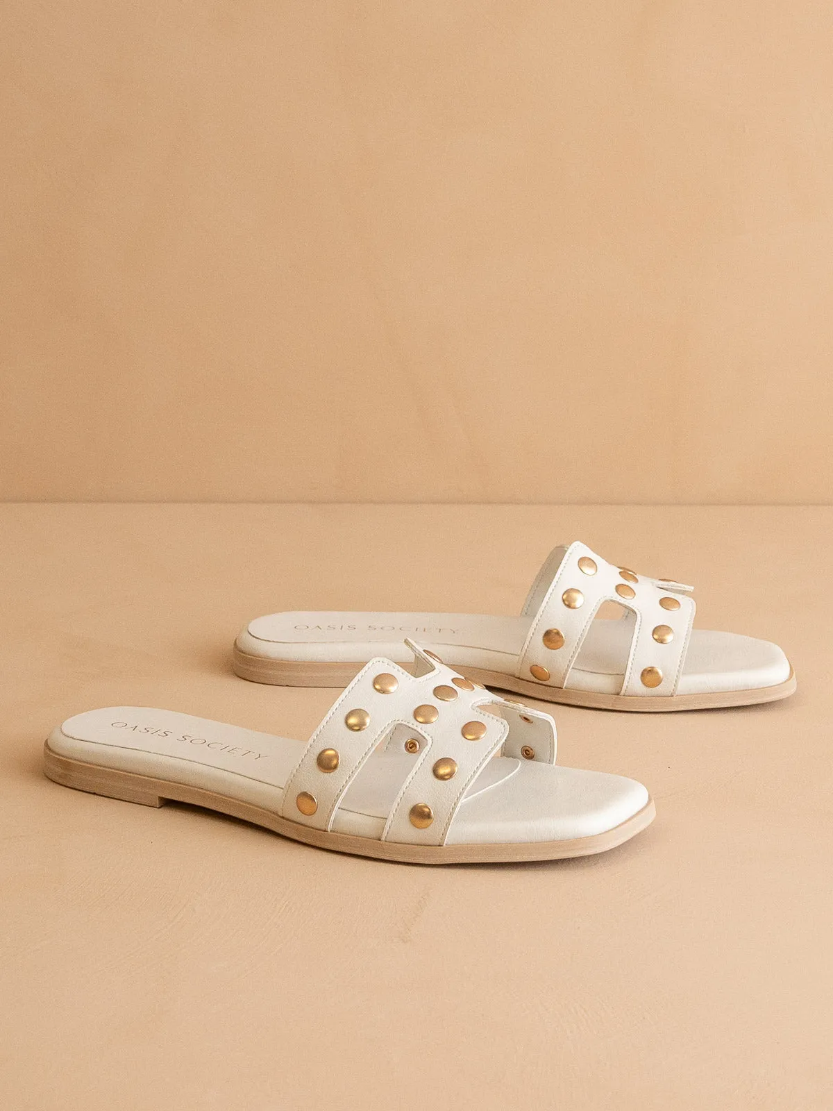 The Evelynne | White Studded H Band Slides