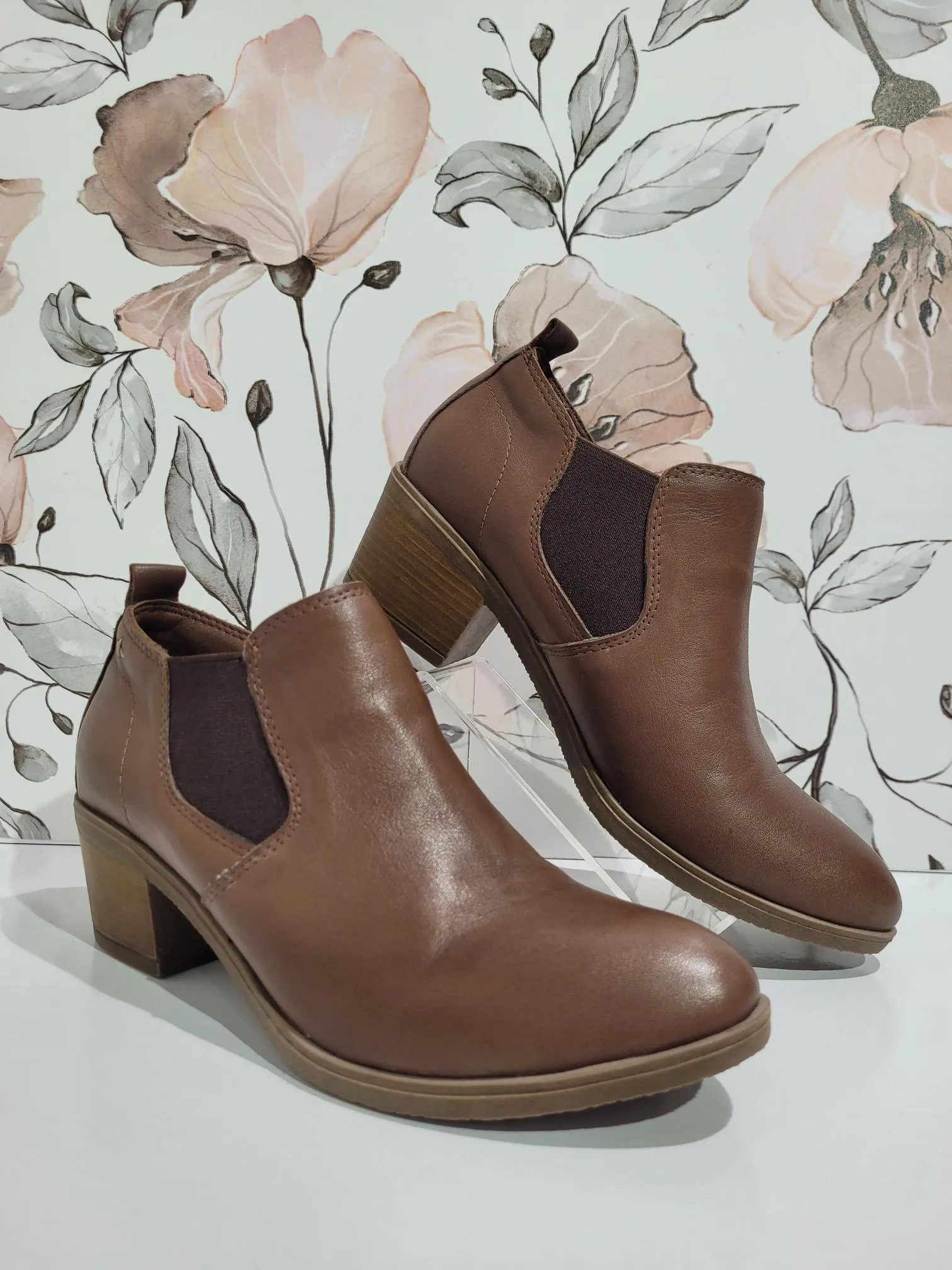 Tone Brown by Thyme & Co