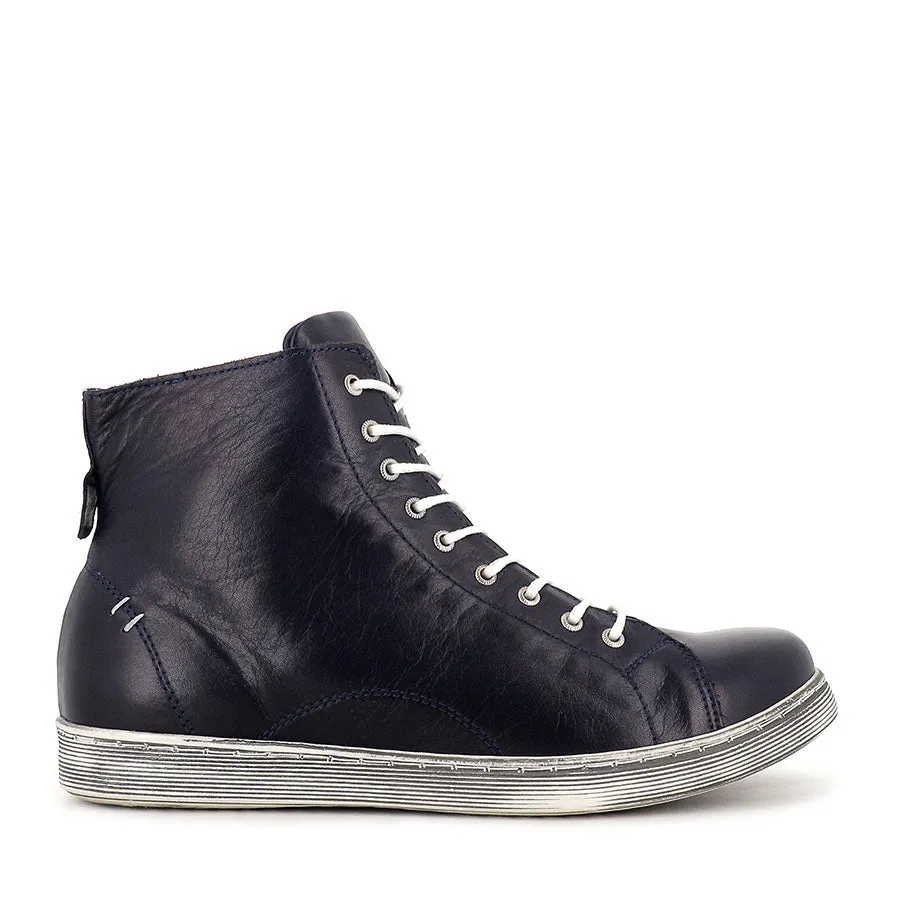 TYPO - NAVY LEATHER