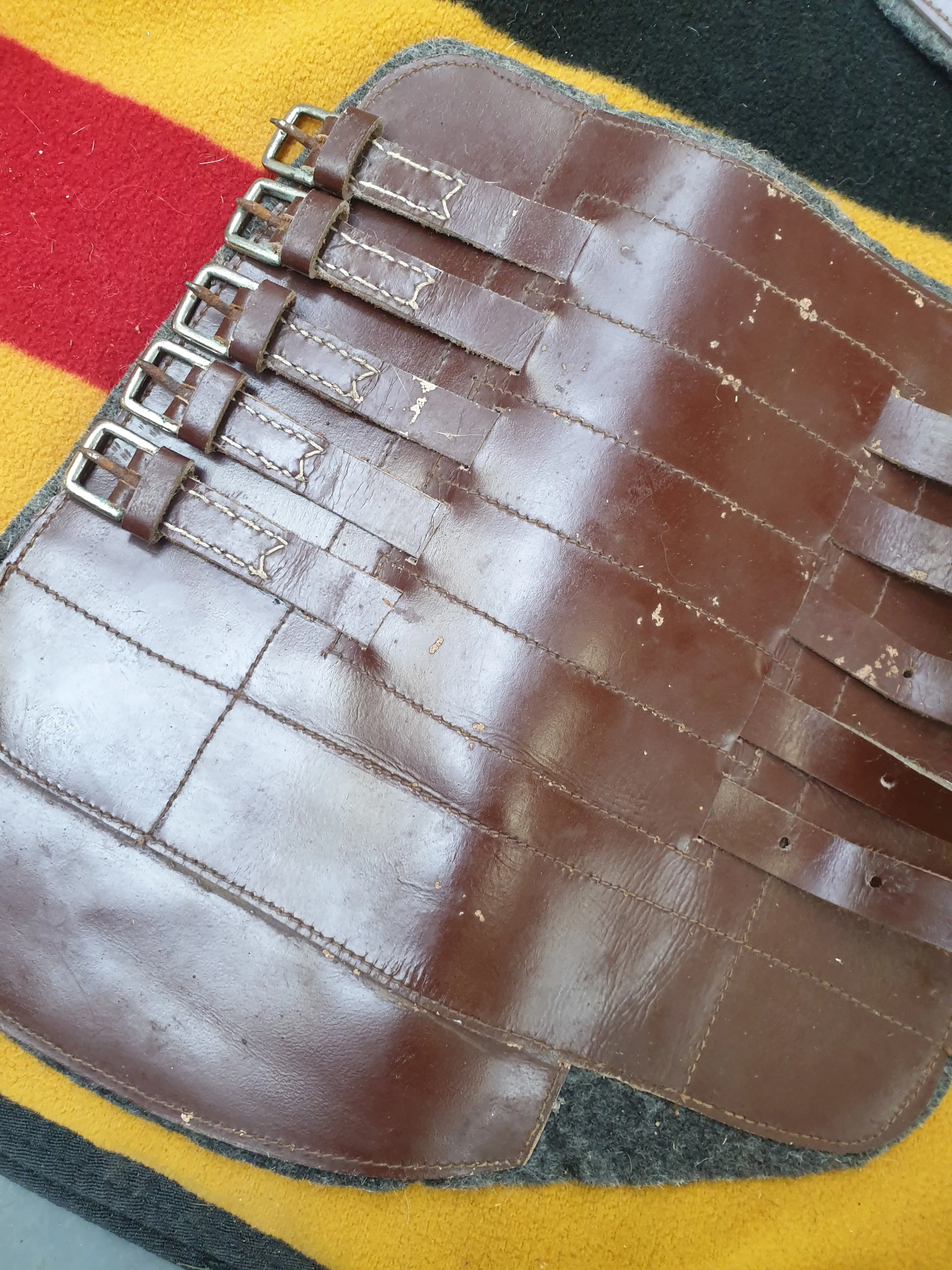Used full size brown leather tendon boots FREE POSTAGE☆
