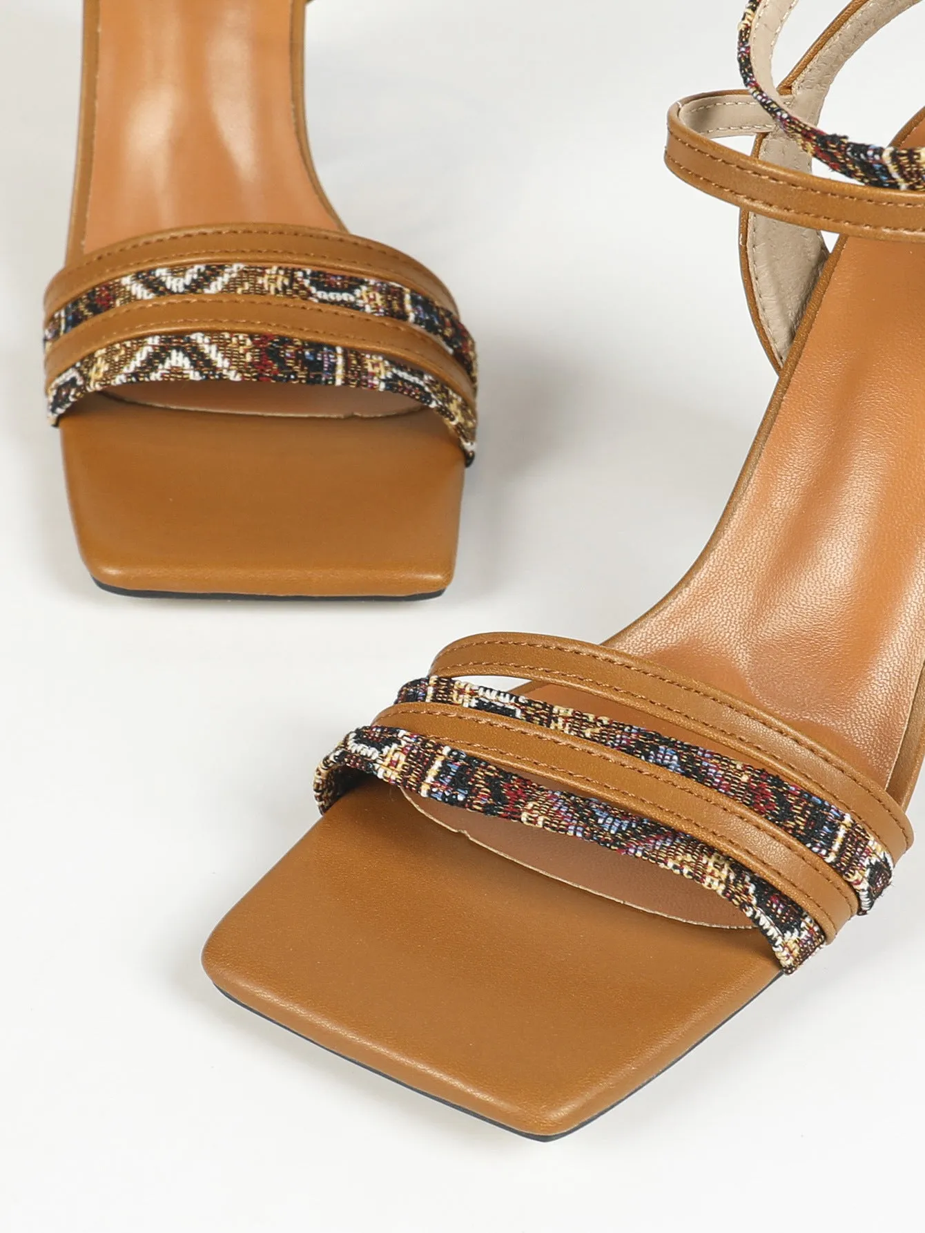 Vintage Weave Style Square Toe Chunky Heel Sandals