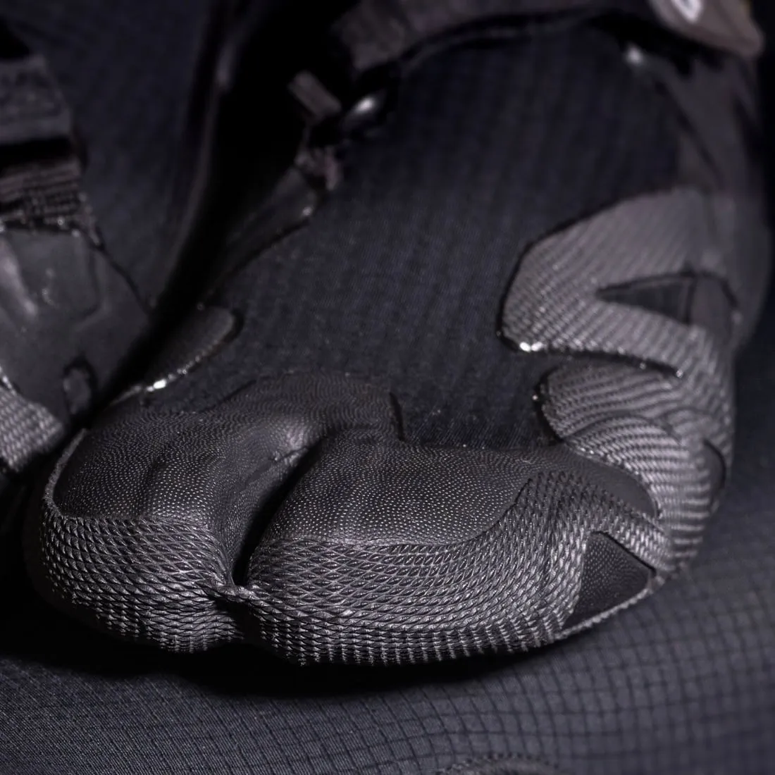 Xcel 5mm Drylock Split Toe Wetsuit Boots - Black F24