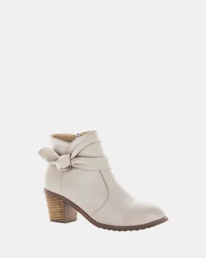 Zola Hasel Nude Leather Ankle Boots